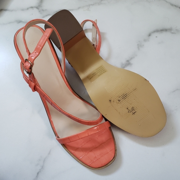Halston Coral Strappy Block Heel Sandals Sz 9 Vegan Leather Croc - Picture 5 of 10